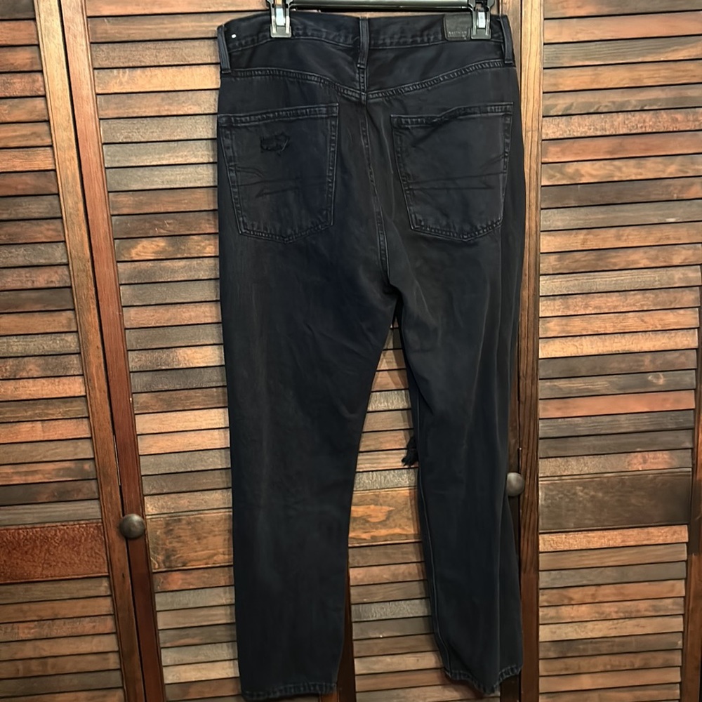 American Eagle Ripped Jeans - Picture 4 of 5